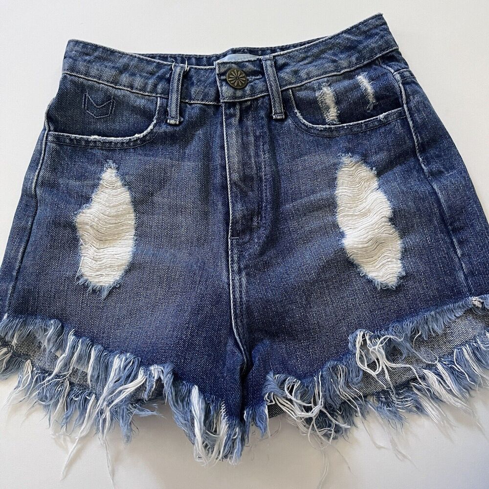 Show Me Your Mumu Wyoming High Waisted Cutoff Shorts Surf Wash Women's Size 24 - Picture 2 of 6